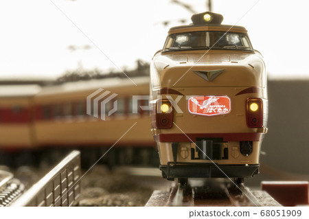 Series 489 Express Hakutaka 06 Series 489 Express Hakutaka 06 68051909