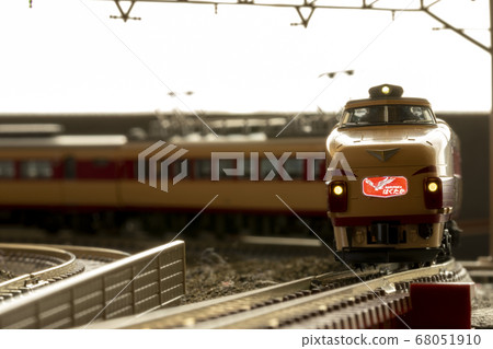Series 489 Express Hakutaka 05 Series 489 Express Hakutaka 05 68051910