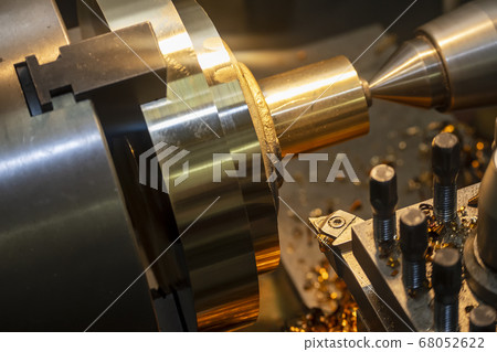 The operation of lathe machine . The operation of lathe machine . 68052622
