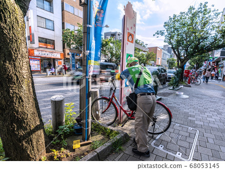 日本東急電鐵櫻花新町站（西口）的東京城市景觀廢棄的自行車重新安排指南= 8月2日 68053145