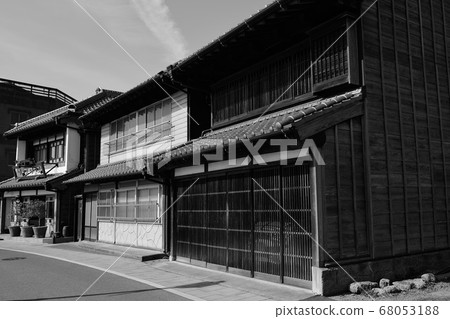 撒哈拉城市景觀，單色 68053188