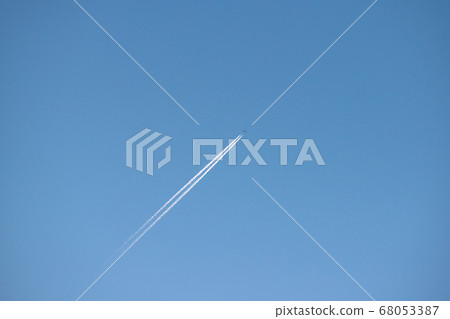 飛機雲 68053387