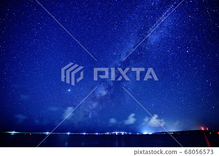 宮古島/大橋立橋上空的星空 68056573