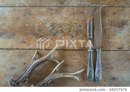 Table setting in huntign style. Table setting in huntign style. 68057478