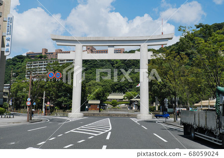 Torii seen from the front of Terukuni Shrine 68059024