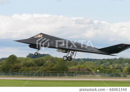 US Air Force F-117 Nighthawk Takeoff US Air Force F-117 Nighthawk Takeoff 68061348