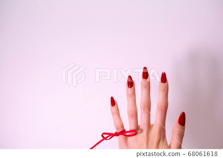 Red string of fate 68061618