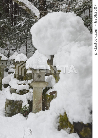 Gohodo Benzaten, the snow scene 68062507