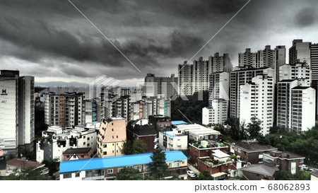 Seoul rainy season sky 68062893
