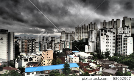 Seoul rainy season sky 68062907