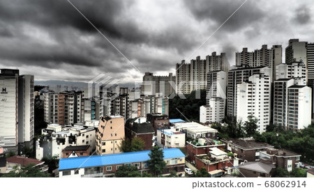 Seoul rainy season sky 68062914