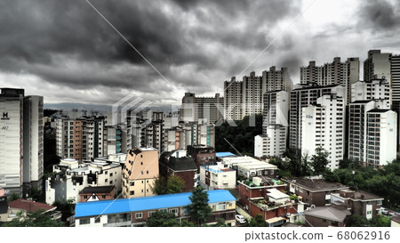 Seoul rainy season sky 68062916