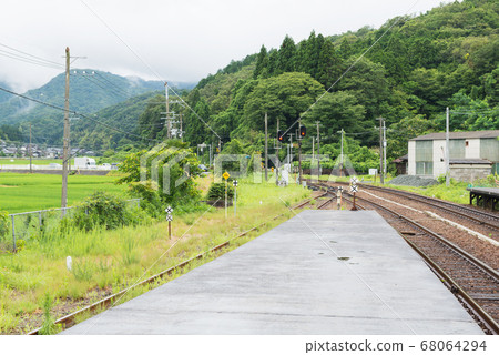 氨基站 68064294