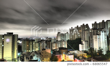 Seoul rainy season sky 68065547