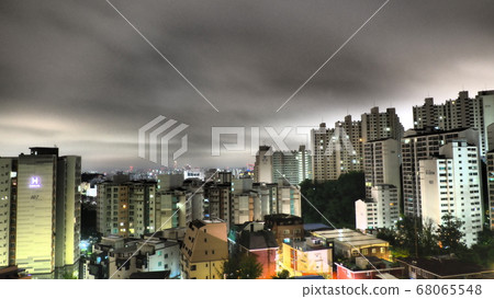 Seoul rainy season sky 68065548
