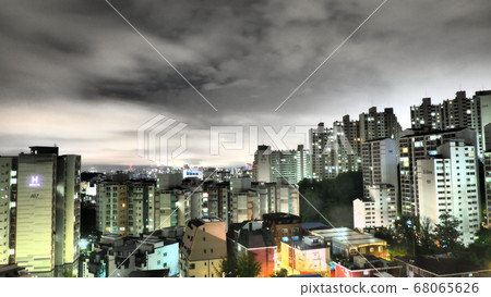 Seoul rainy season sky 68065626