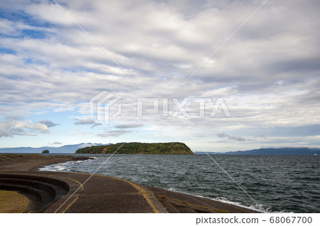 A walkable matchmaking island, Chirin-gashima in Kagoshima Prefecture A walkable matchmaking island, Chirin-gashima in Kagoshima Prefecture 68067700