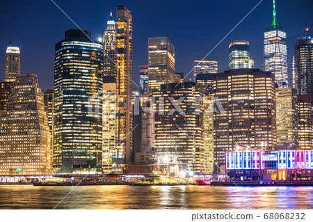 <<New York>> Manhattan night view, Brooklyn Bridge Park <<New York>> Manhattan night view, Brooklyn Bridge Park 68068232