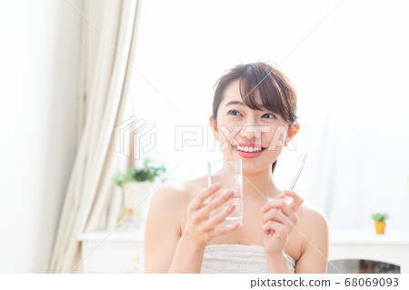 美女形象 68069093