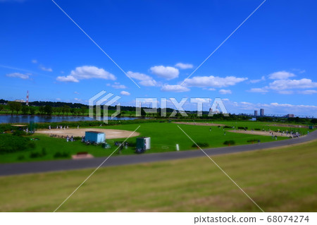 夏天河床 夏天河床 68074274