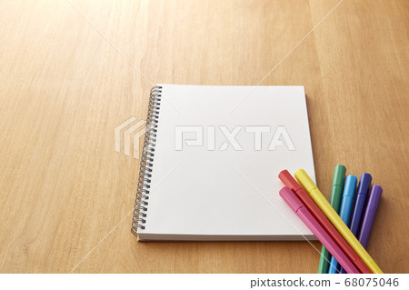 Desk image Blank notebook Water-based color pen 68075046