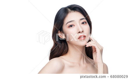 Portrait Of Beautiful Woman in Studio Portrait Of Beautiful Woman in Studio 68080029