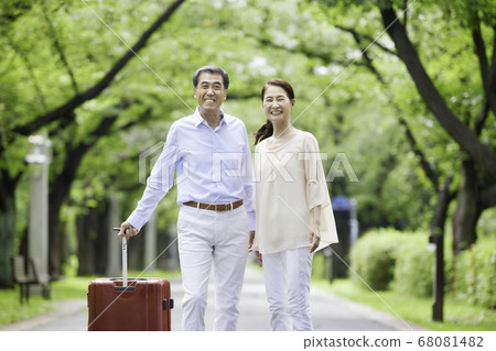 年長夫婦的旅行 年長夫婦的旅行 68081482
