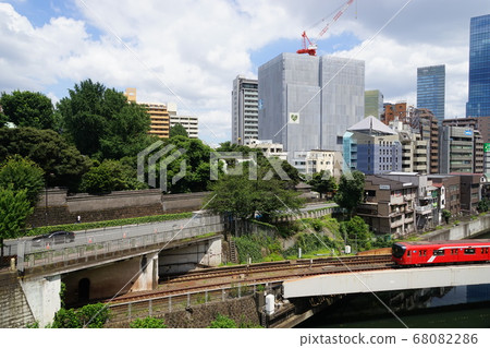 August Bunkyo 118 Tsukiji Fence (Yushima Cathedral) and Subway Marunouchi Line 68082286