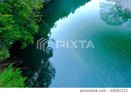 翡翠綠河（奈良縣吉野區川上村） 68082522