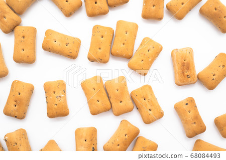 乾麵包白色背景 乾麵包白色背景 68084493