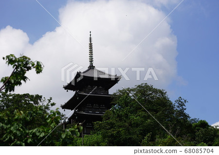 Five-storied pagoda of Sankeien Five-storied pagoda of Sankeien 68085704