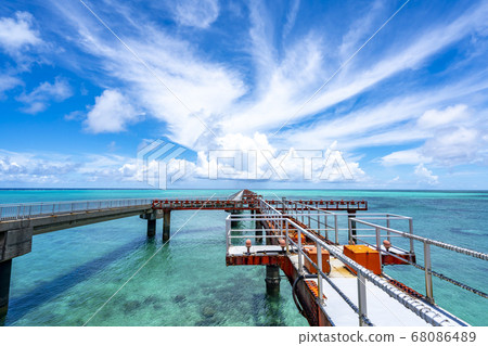 Okinawa Prefecture Shimojijima Runway 17 END 68086489