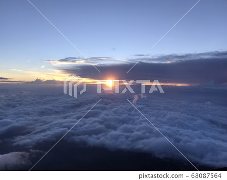 Mt fuji sunrise Mt fuji sunrise 68087564