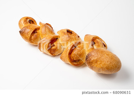 Bacon epi on white background Bacon epi on white background 68090631