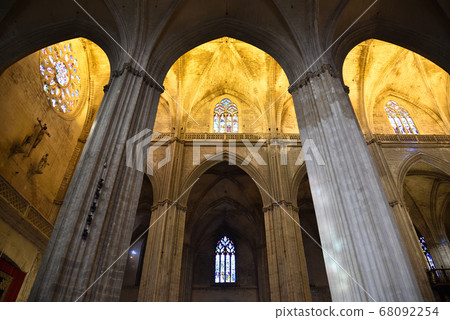 Seville Cathedral, interior 68092254