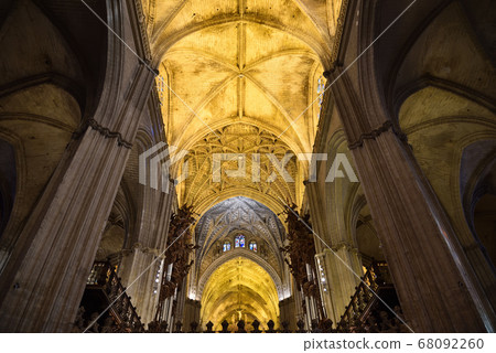 Seville Cathedral, interior 68092260