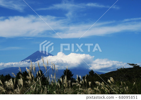 Mt. Omuro and Mt. Fuji Mt. Omuro and Mt. Fuji 68095851
