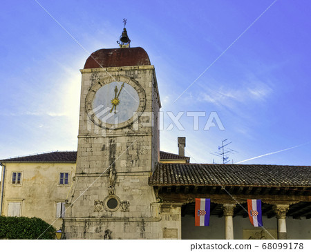 Clock Tower in historic city of Trogir, Dalmatia, Croatia Clock Tower in historic city of Trogir, Dalmatia, Croatia 68099178