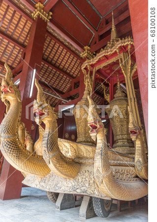 老撾瑯勃拉邦寺的通靈 老撾瑯勃拉邦寺的通靈 68100108