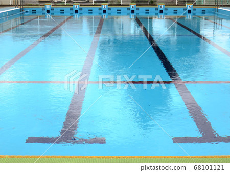 游泳池 68101121