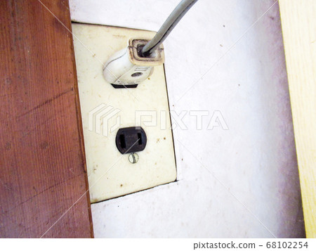 電源插座 電源插座 68102254