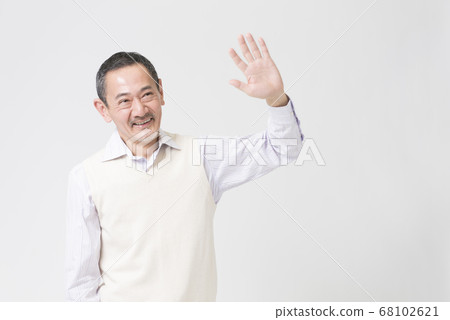 握手的老人 握手的老人 68102621