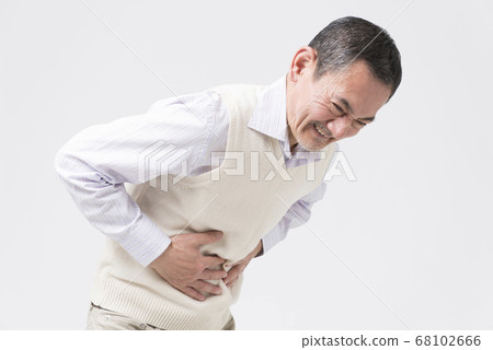 Senior male with abdominal pain Senior male with abdominal pain 68102666