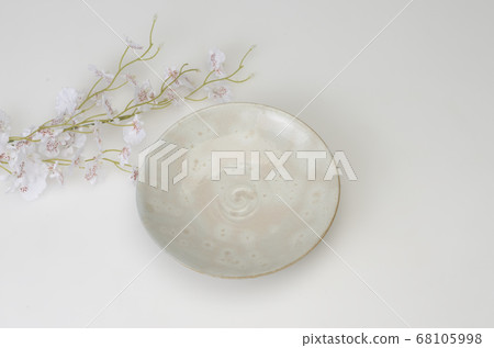 Japanese dish 68105998