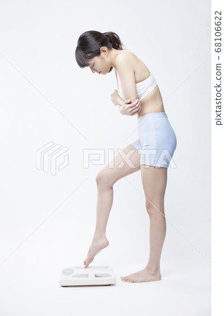 一個規模的女人 一個規模的女人 68106622