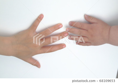 兄弟姐妹的手 68109653