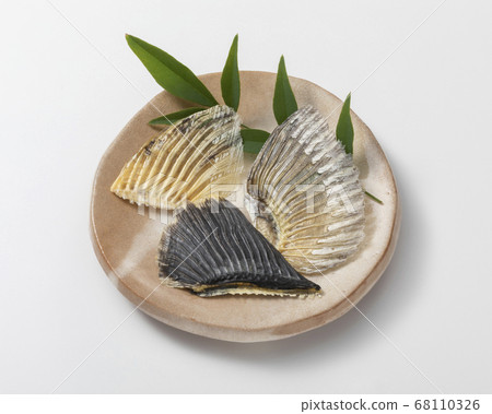 瓷磚魚翅 68110326