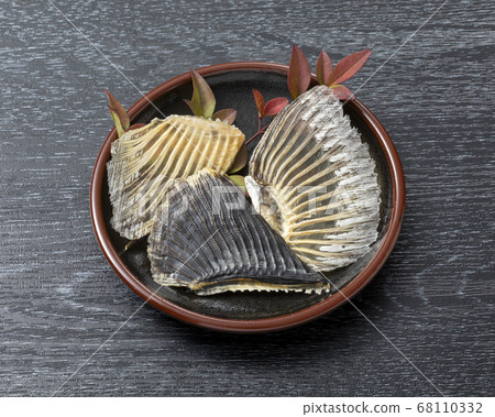 瓷磚魚翅 68110332