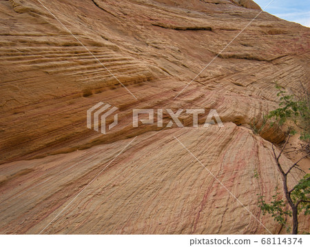 Rocky mountainside with colour lines and shapes 68114374