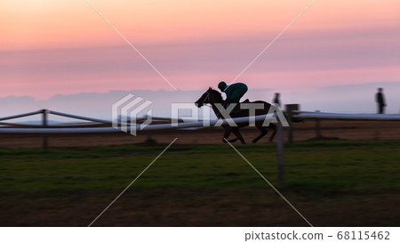 Race Horse Jockey Training Sunrise Silhouette Race Horse Jockey Training Sunrise Silhouette 68115462